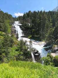 Waterfalls, Forest Trails, and Total Fairy Tale Feels at Pont d’Espagne