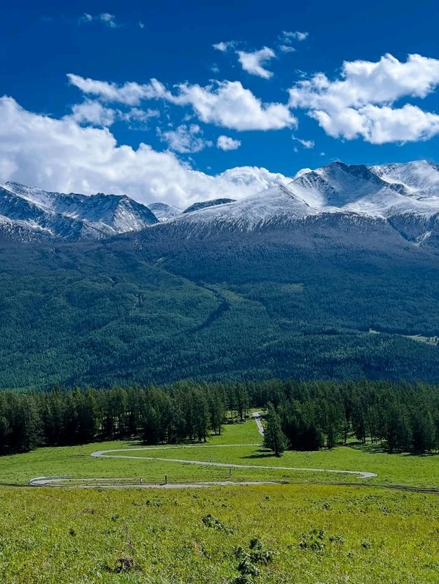 Kalajun in Xinjiang, Rolling Hills and Peaceful Feels
