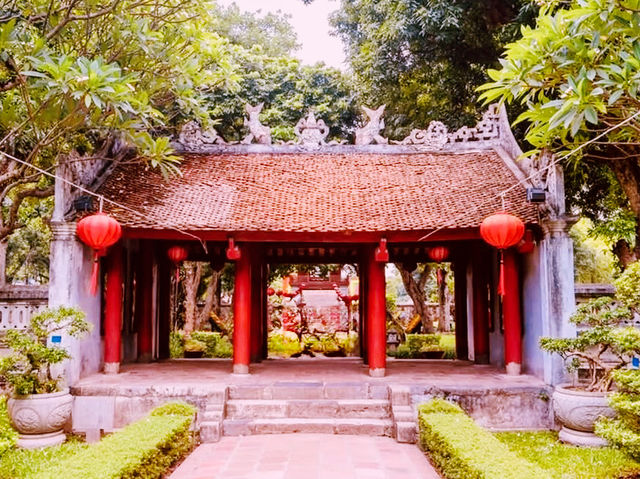 📜✨ *Temple of Literature (Văn Miếu): Hanoi’s Ancient Sanctuary of Scholars* 🏯🌸