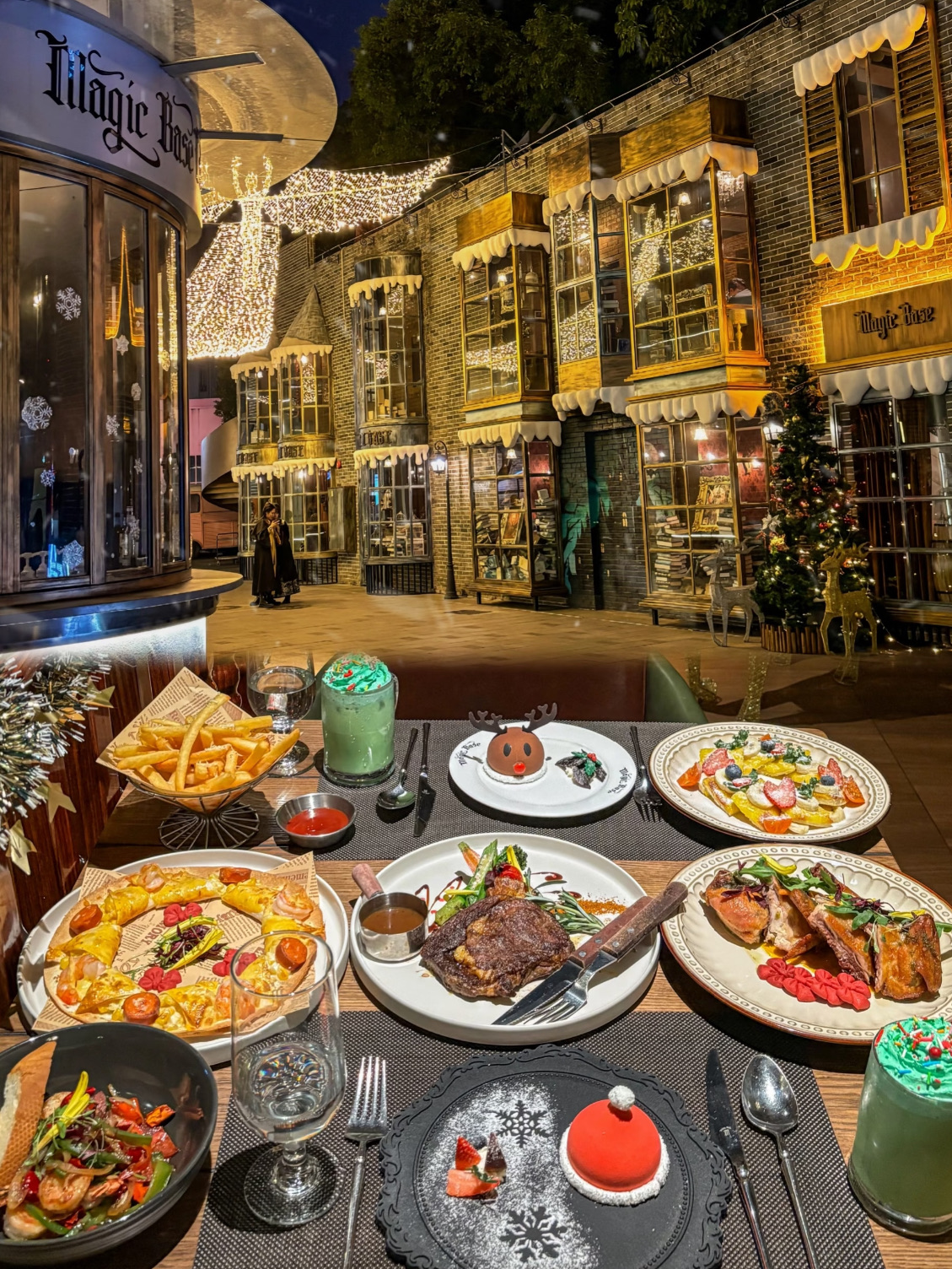 #chinatravel

🧙♂️ Magic Base Cafe & Restaurant – Pengalaman Bertuah Guangzhou

📍 Alamat: No.882 Industrial Ave South, O2Park Maker Park, Distrik Haizhu, Guangzhou (dekat Pintu Keluar A Stasiun Nanzhou, Jalur Metro 2)

🕒 Jam Buka: 11.30–21.30 setiap hari

💰 Rata-rata Pengeluaran: Sekitar ¥100 per orang (termasuk foto dan properti)

#chinatravel #travelchina #china #travel #malaysiatochina #myitinerary #familytravel #chinatrip #guangzhou #广州