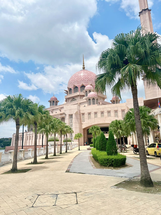 มัสยิด Putrajaya ในเมาเลเซีย