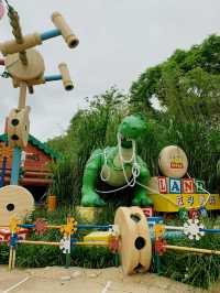 香港迪士尼樂園｜亞洲夢幻童話國度