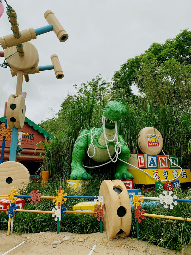 香港迪士尼樂園｜亞洲夢幻童話國度
