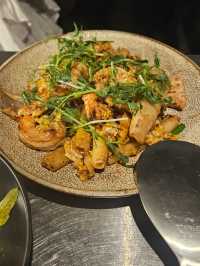 “Youhan Thai: Bold Flavors and Chic Vibes in Seoul”