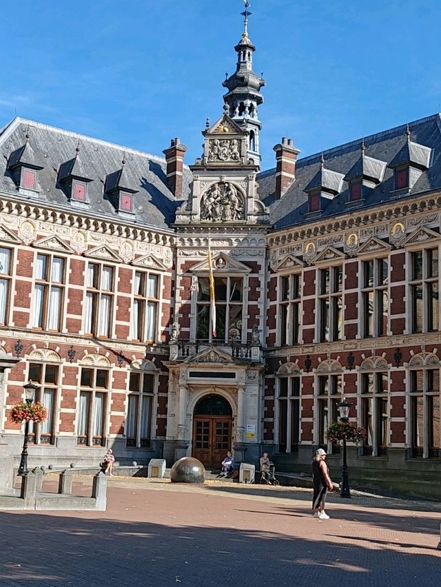 Day Trip in the Netherlands: Zaandam, Zaanse Schans & Utrecht