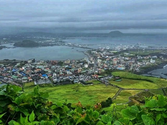 ๐๏ธ Jeju Island โ Koreaโs Island of Wonders ๐๏ธ Jeju Island โ Koreaโs Island of Wonders