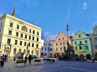 Kašna a Morový Sloup – The Soul of the Historic Old Town (Historické Staré Město)