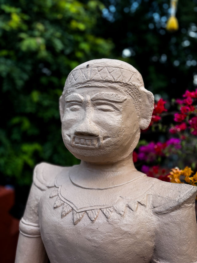 🇰🇭柬埔寨塔山寺Wat Phnom វត្តភ្នំ