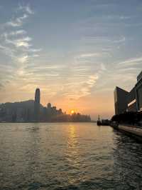 Hong Kong: Where Neon Dreams Meet Tradition 🇭🇰✨