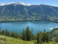 “Autumn Wonder of Kanas Lake”