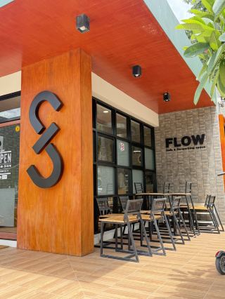 ✨ FLOW Cafe & Working Space ☕💻🌿 