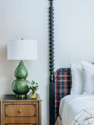 #footballlandmarks  

looking for a luxe Southern escape? Here’s why I loved Adairsville’s Barnsley Resort and why you might too 🌳✨ Get ready for a cozy getaway just an hour outside Atlanta, packed with historic charm, lush grounds, and some seriously next-level relaxation.

Top Spots & Experiences at Barnsley Resort:
🥾 Explore gorgeous gardens and trails: Wander the vast, manicured estate for instant zen—don’t miss the classic Barnsley Gardens.
🏊 Chill poolside: The resort’s pool area is a stunner, perfect for sipping something cold and soaking in the peaceful vibes.
🏠 Room options galore: Choose between spacious, luxury hotel rooms or adorable, ultra-cozy cottages (pro tip: cottages are perfect for groups or a romantic escape).
🍽️ Foodie Faves: Woodlands Restaurant serves up Southern-style fine dining with a warm, friendly feel, while Jules is your go-to for a casual bite and craft cocktails.

Insider Tips & Things to Know:
– Staff here are famously friendly and attentive, really embracing Southern hospitality—don’t hesitate to ask for anything!
– Want pure relaxation? Book room service (it’s always prompt).
– The property *could* bump up its cleaning game in some areas, and check-in can get a little slow—plan to settle in with a drink and enjoy the vibe.
– If you have any specific needs, clarify them early to avoid slow responses—communication is hit or miss.

Getting There & Around:
Barnsley Resort is at 597 Barnsley Gardens Rd NW. It’s easiest to drive, as public transportation isn’t really an option. On site, walking or biking is best—bring comfy shoes!

PRO TIP: Book accommodations and activities through trip.com for smooth planning.

#BarnsleyResort  #AdairsvilleGA  #SouthernTravel  #ResortLife  #tripdotcom 