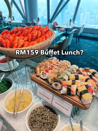 Lunch with a 360° View? Absolutely Worth It!