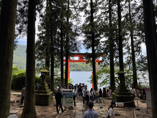 箱根+富士山一日散策|箱根神社、小室淺間神社、河口湖與 LAWSON 打卡