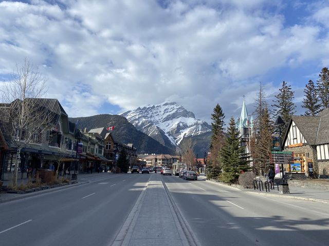 Banff Town / Village - Awesome views!