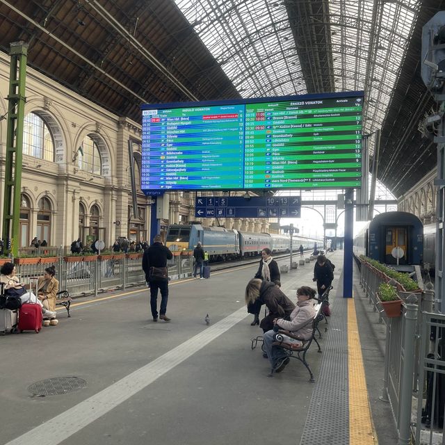 Keleti Palyaudvar Budapest train station 