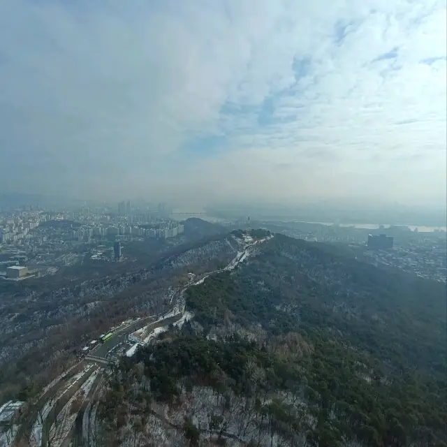 Magic winter in Seoul