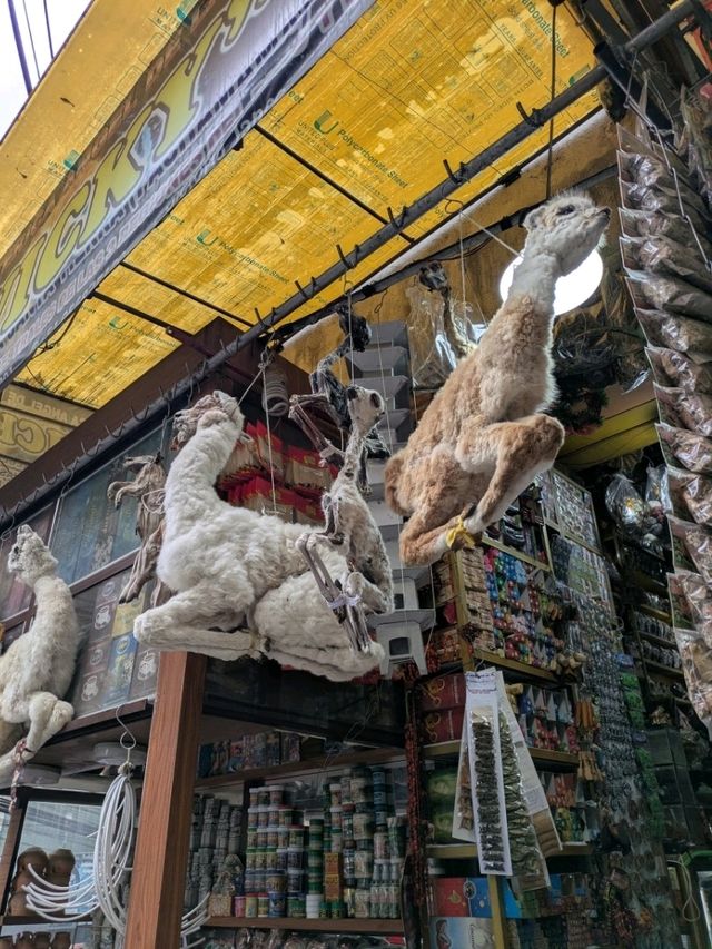 ラパス、魔女通り