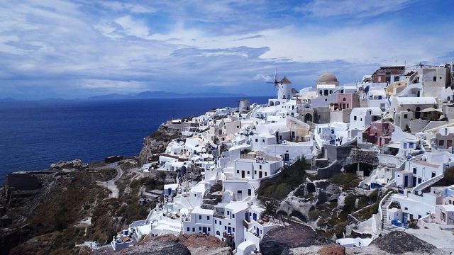 Santorini: Aegean Dreams