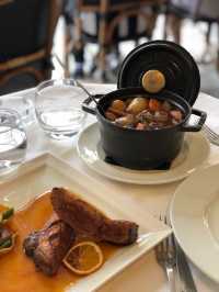 찐 비프부르기뇽을 먹고 싶다면 “Au Bourguignon du Marais“