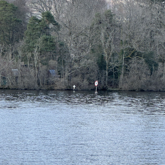 Sailing through paradise: Windermere 