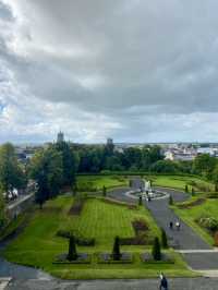 Kilkenny Castle: A Haven for Art Lovers 🎭🏰