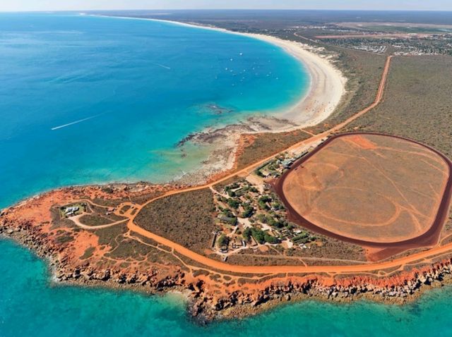 Explore the natural beauty of Australian beaches!