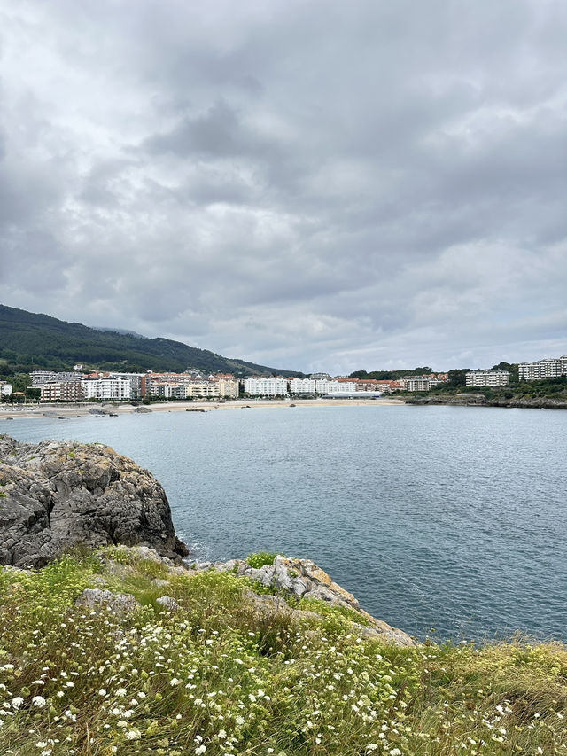 Guide to Castro Urdiales: A Hidden Gem 🏰