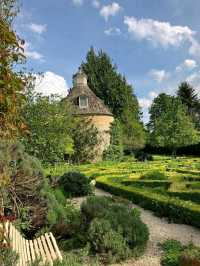 🌿 Rousham Gardens – England’s Timeless Landscape Escape