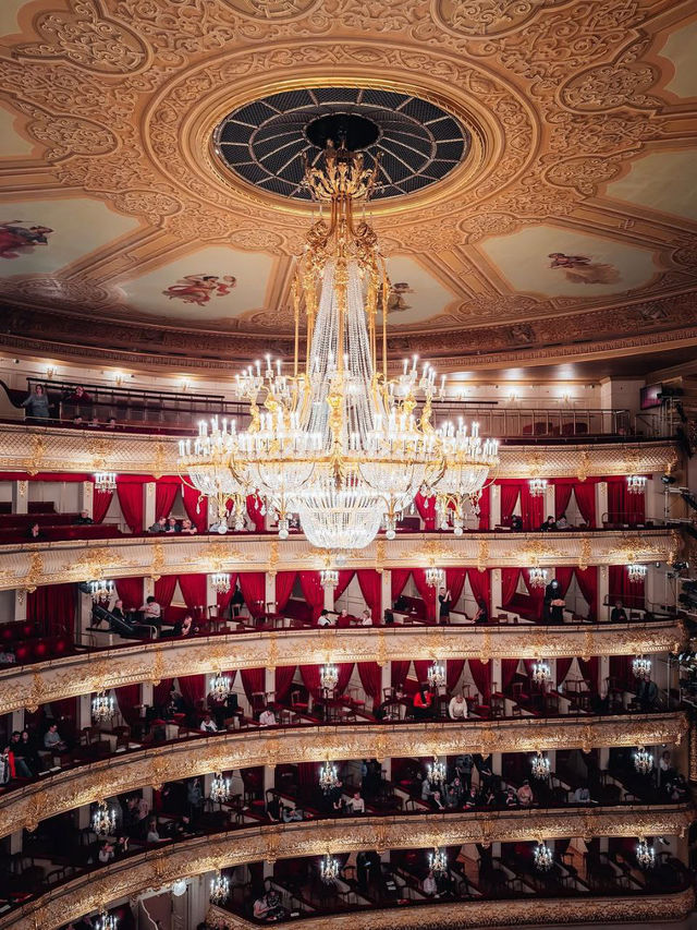  Bolshoi Theatre, Moscow – Icon of Russian Culture