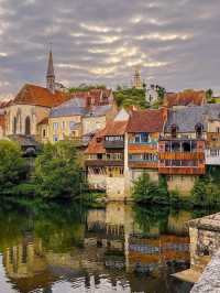 🏞️ Reflections of Time – Argenton-sur-Creuse, France