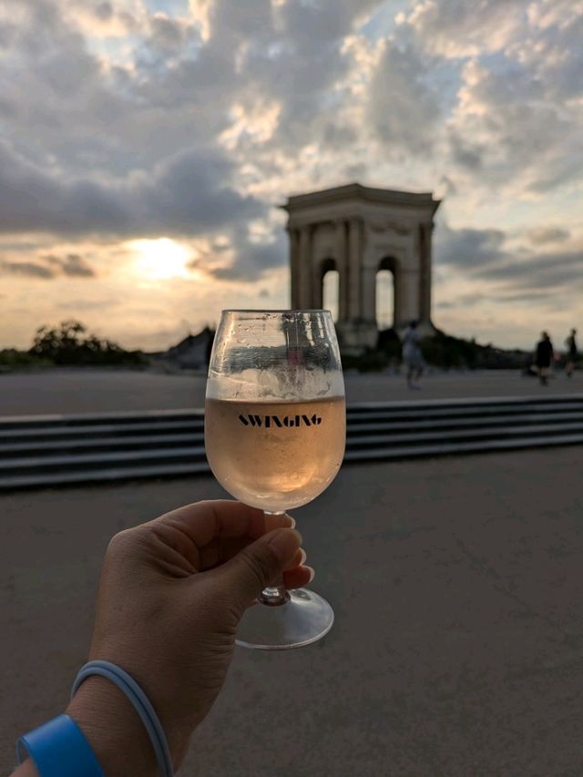 🎶 Evening Charm in Montpellier: Music, History, and Stone-Paved Streets