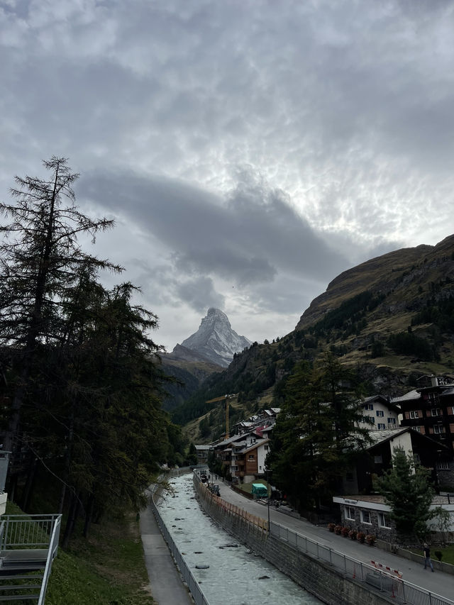Zermatt: Alpine Serenity & Matterhorn Majesty 🏔️❄️✨