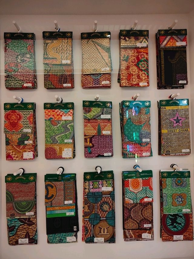 Threads of Meaning — Fabric as Art at the Whitworth Threads of Meaning — Fabric as Art at the Whitworth