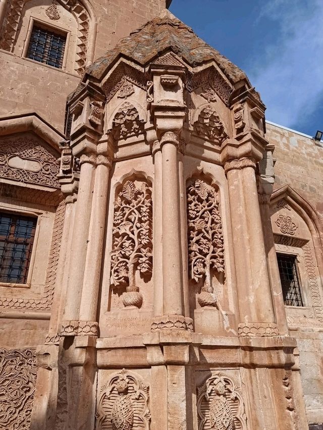 Ishak Pasha Palace: Ottoman Majesty in Eastern Turkey