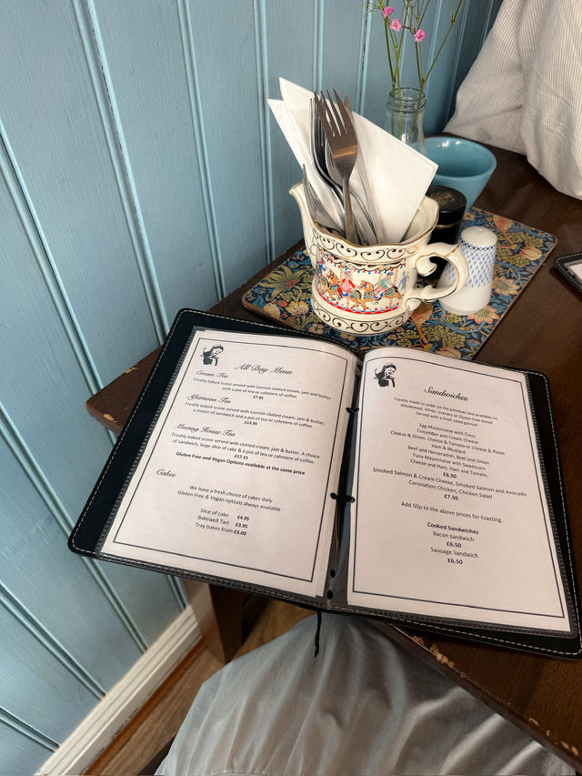 아기자기한 감성의 브라이튼 카페 🩵