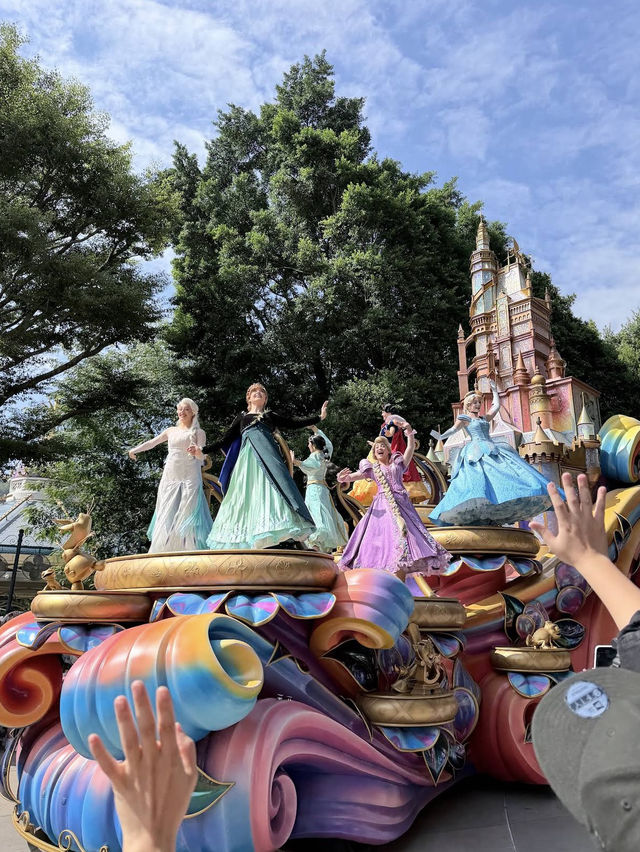 ✨ Thrills, adventure, and imagination come alive! 🎢🔥🐉 ✨ Thrills, adventure, and imagination come alive! 🎢🔥🐉