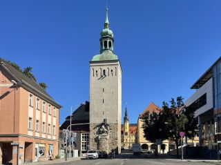 バウツェン（Bautzen）はドイツのザクセン州東部に位置する歴史的な小さな町で、シュプレー川（Spree）の両岸に広がり、州都ド。