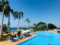 Amazing Infinity Pool Hotel in Pattaya!🇹🇭