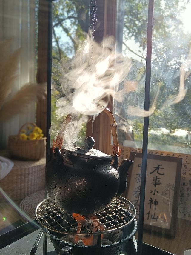 漢服圍爐煮茶！上饒網紅茶咖遇荷堂