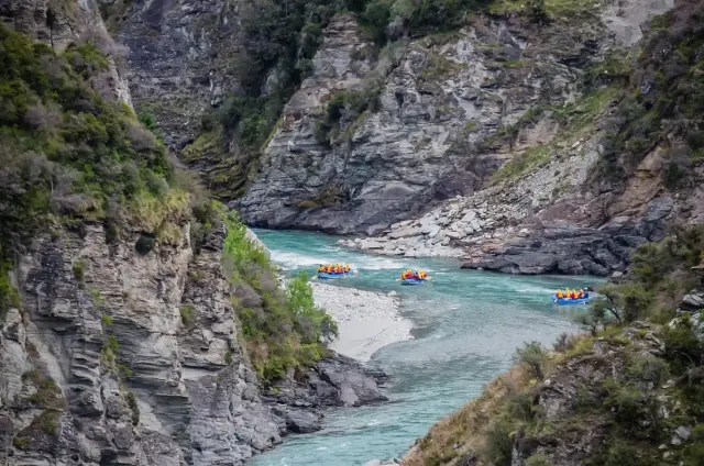怒江大峡谷旅行：神秘な峡谷と自然の美しさを探す旅、準備はできていますか