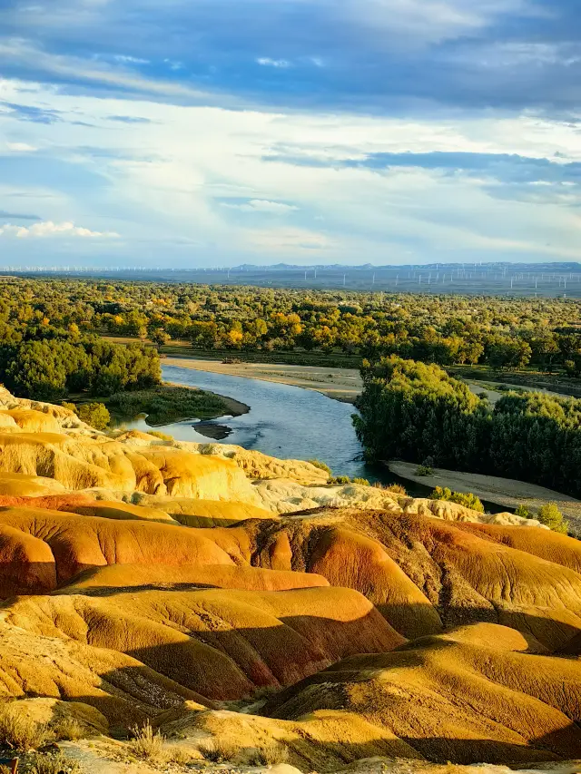 Xinjiang - Sunset at the Rainbow Beach