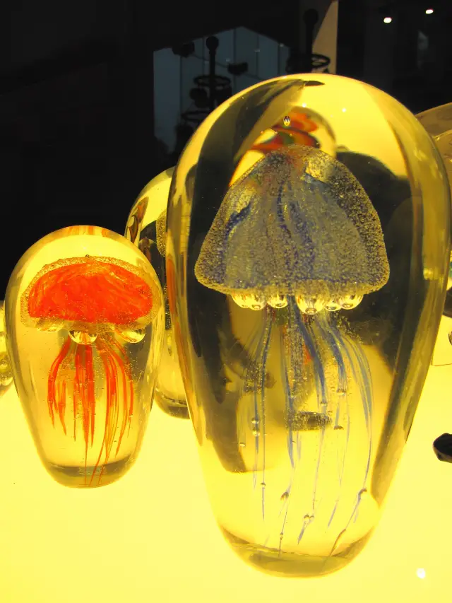 Avoid the crowd and go here/Shanghai Glass Museum