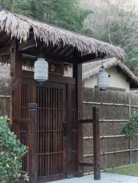 跋山涉水，住進這間中式禪意民宿～|。
