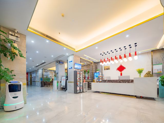 昆崙雅林酒店