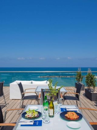 ๐ Tel Aviv's Top Stays: Luxe & Leisure ๐๐จ