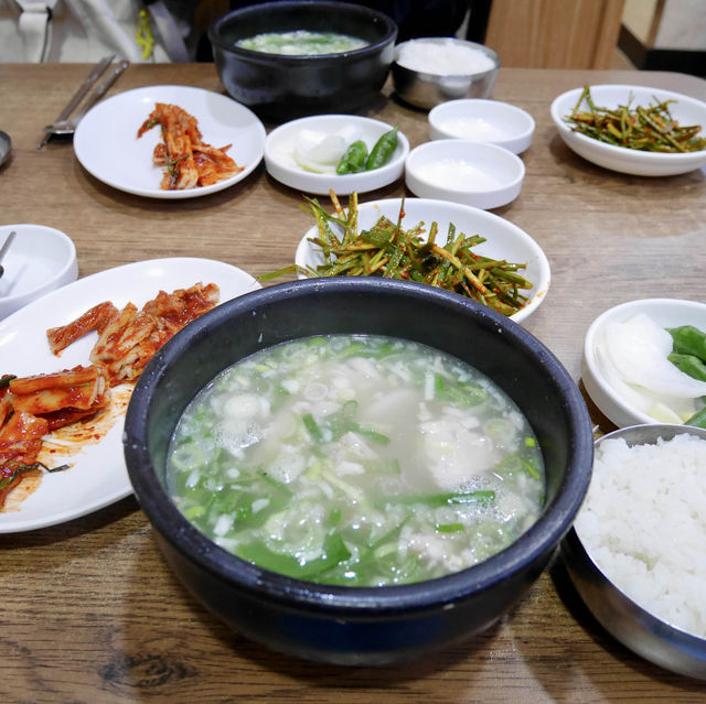 🇰🇷釜山地標美食|難忘的豬肉湯飯,太厲害! 🇰🇷釜山地標美食|難忘的豬肉湯飯,太厲害!