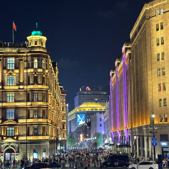 Back on The Bund 📸