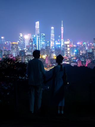 In Guangzhou, you must visit this romantic hilltop from "La La Land." 