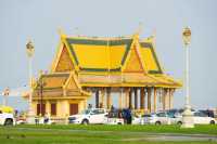 Angkor Wat and Phnom Penh: Unforgettable Khmer Memories